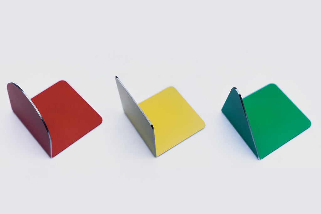 Heavy-duty bookend - B E N T