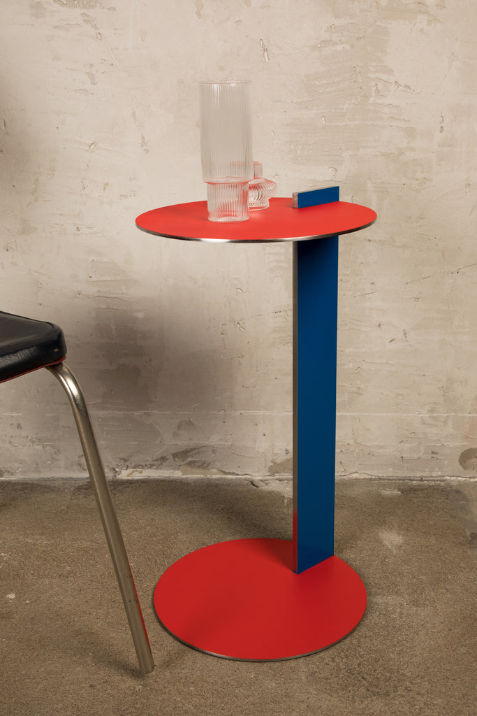 Clip Side Table - B E N T