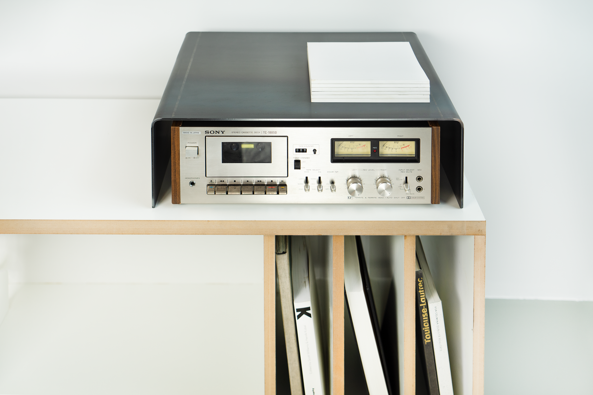 HIFI shelf _CUSTOM ORDER B E N T